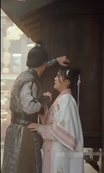 间谍夫妇今天又又又撞任务了第02集